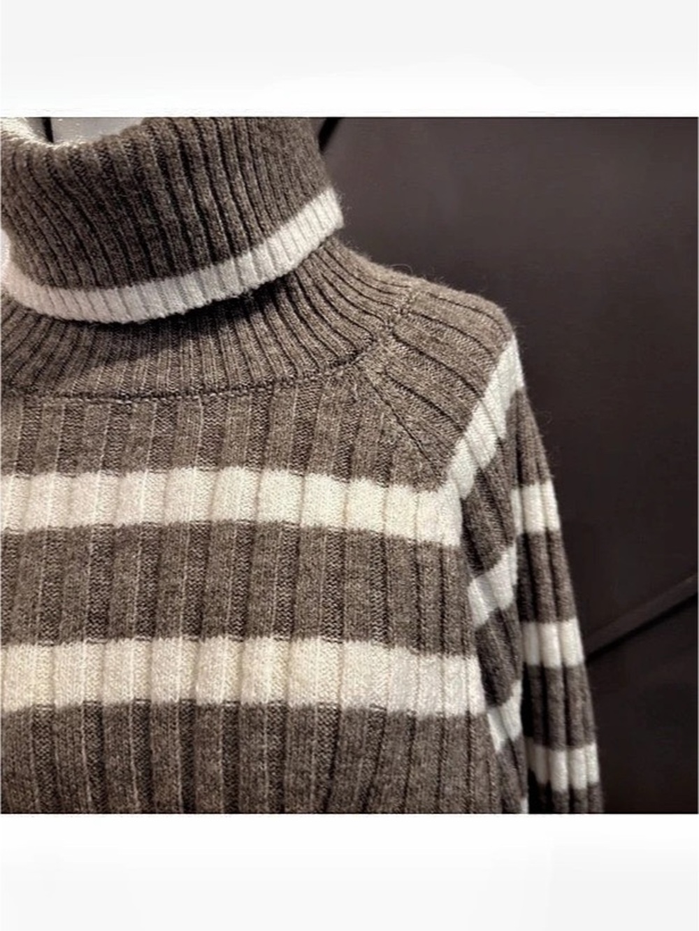 H&M Rib-Knit Turtleneck - Picture 3 of 4